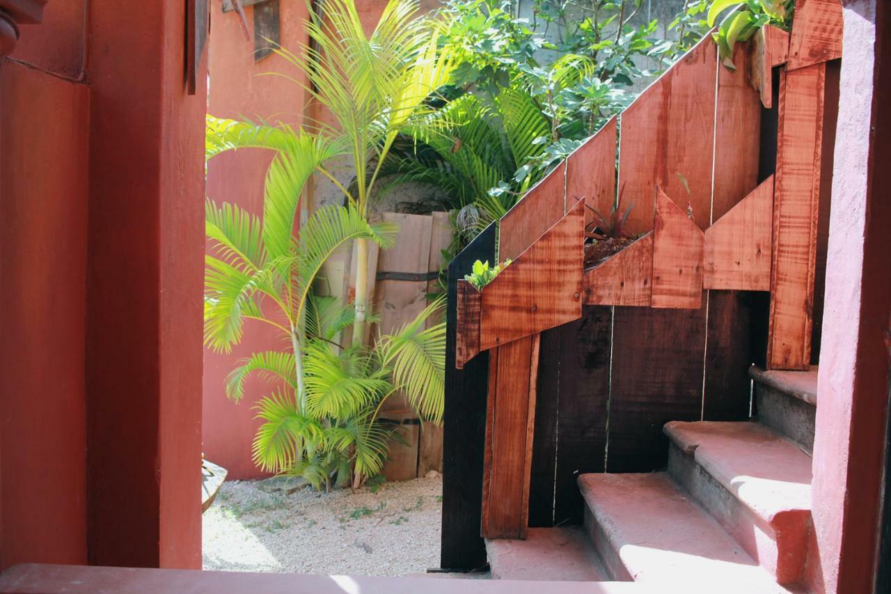 Black Jaguar Hostel Bacalar Luaran gambar