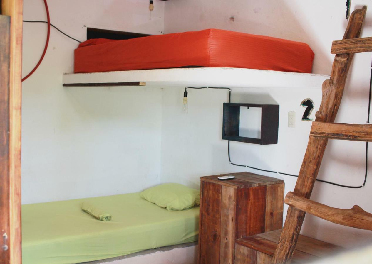 Black Jaguar Hostel Bacalar Luaran gambar
