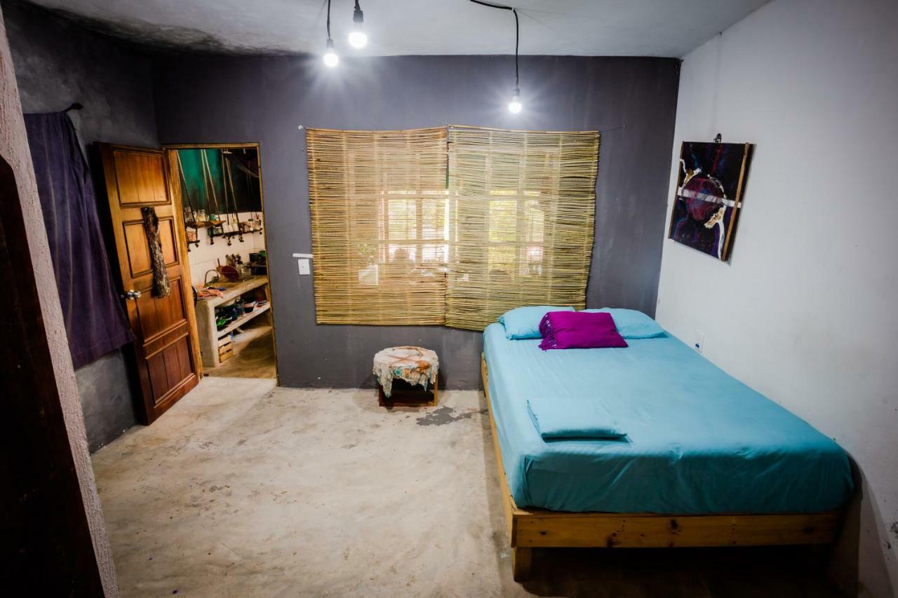 Black Jaguar Hostel Bacalar Luaran gambar