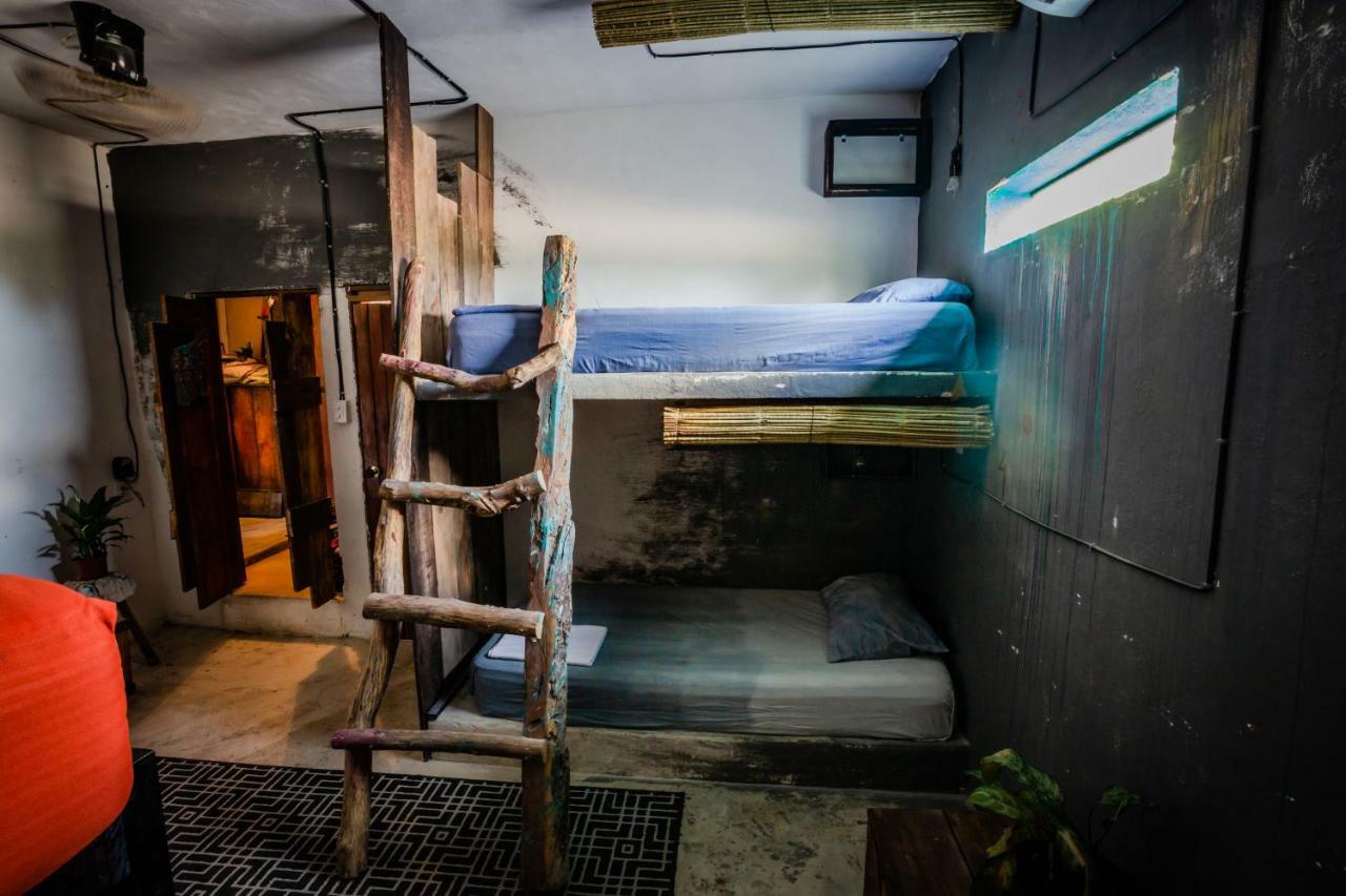 Black Jaguar Hostel Bacalar Luaran gambar